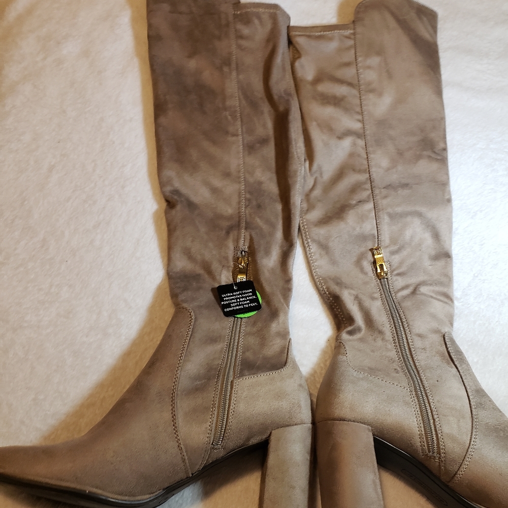 Liz Claiborne ladies over the knee gray boots size 11